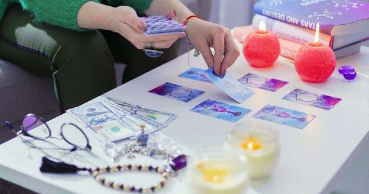 Tarot Reading for Personal Finance Decisions